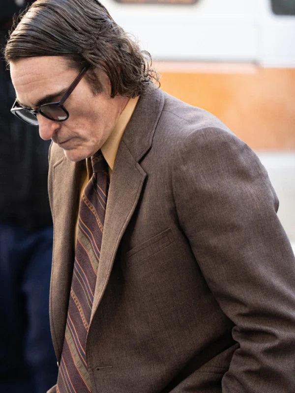 Joker 2024 Joaquin Phoenix Brown Suit