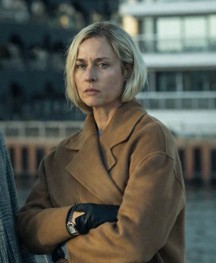 Meret Schäfer Unfamiliar S01 Brown Coat