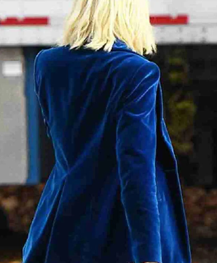 Ocean’s Eight Cate Blanchett Blue Velvet Blazer