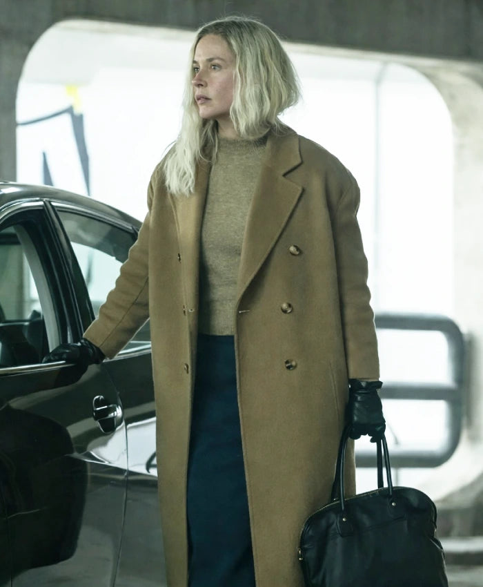Meret Schäfer Unfamiliar S01 Brown Coat